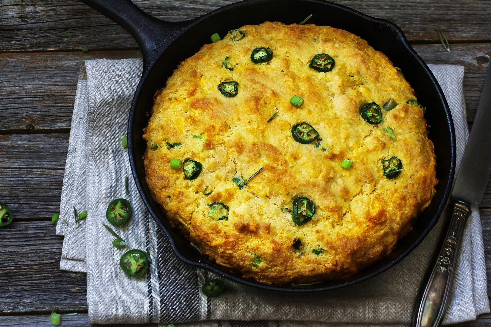 cast iron skillet with cornbread
